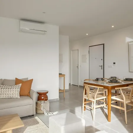 Casa Lukstian * نازاريه